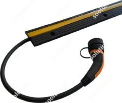 Kabeldrempel Voor Laadkabels Van Elektrische Voertuigen Kabeldrempel -Auto-Onderdelen 1200x1011 1