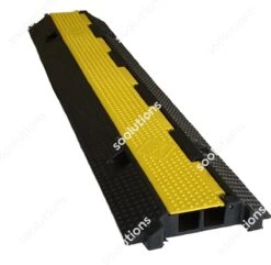 Kabeldrempel Voor 2 Laadkabels Van Elektrische Voertuigen Kabeldrempel