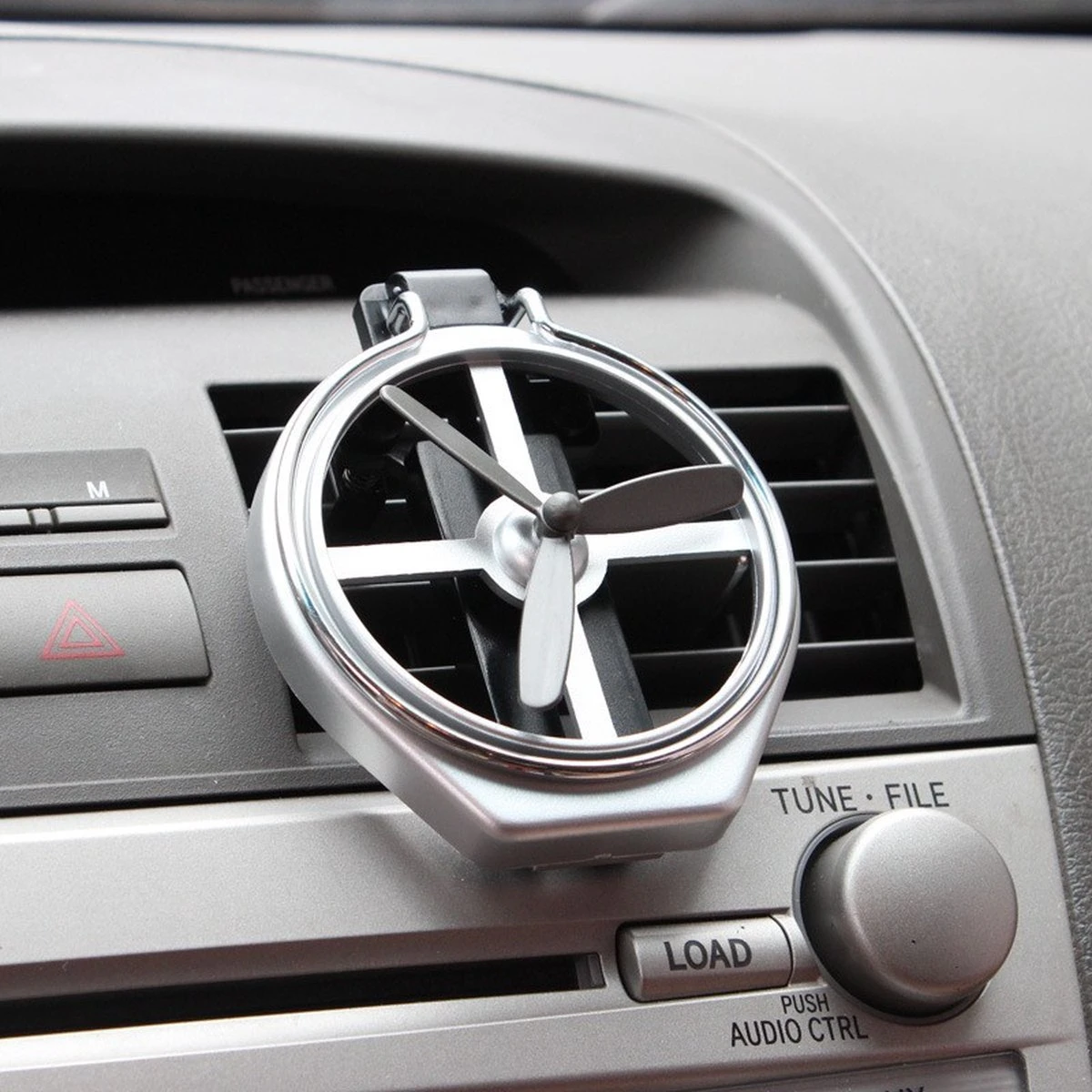 Bekerhouder Auto - Blikjeshouder Auto Ventilatie Rooster - Auto Drankhouder - Car Can Holder - Universeel 7 Bekerhouder Auto - Blikjeshouder Auto Ventilatie Rooster - Auto Drankhouder - Car Can Holder - Universeel - Afbeelding 5