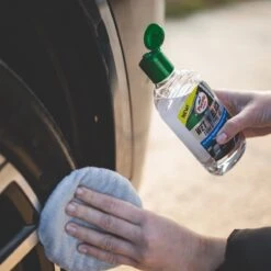 Turtle Wax Wet N Black Tyre & Trim Gel - Bandenonderhoud - Bandenreiniger - Banden En Kunststof Behandeling - 300ml -Auto-Onderdelen 1200x1200 466