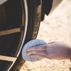 Turtle Wax Wet N Black Tyre & Trim Gel - Bandenonderhoud - Bandenreiniger - Banden En Kunststof Behandeling - 300ml -Auto-Onderdelen 1200x1200 468