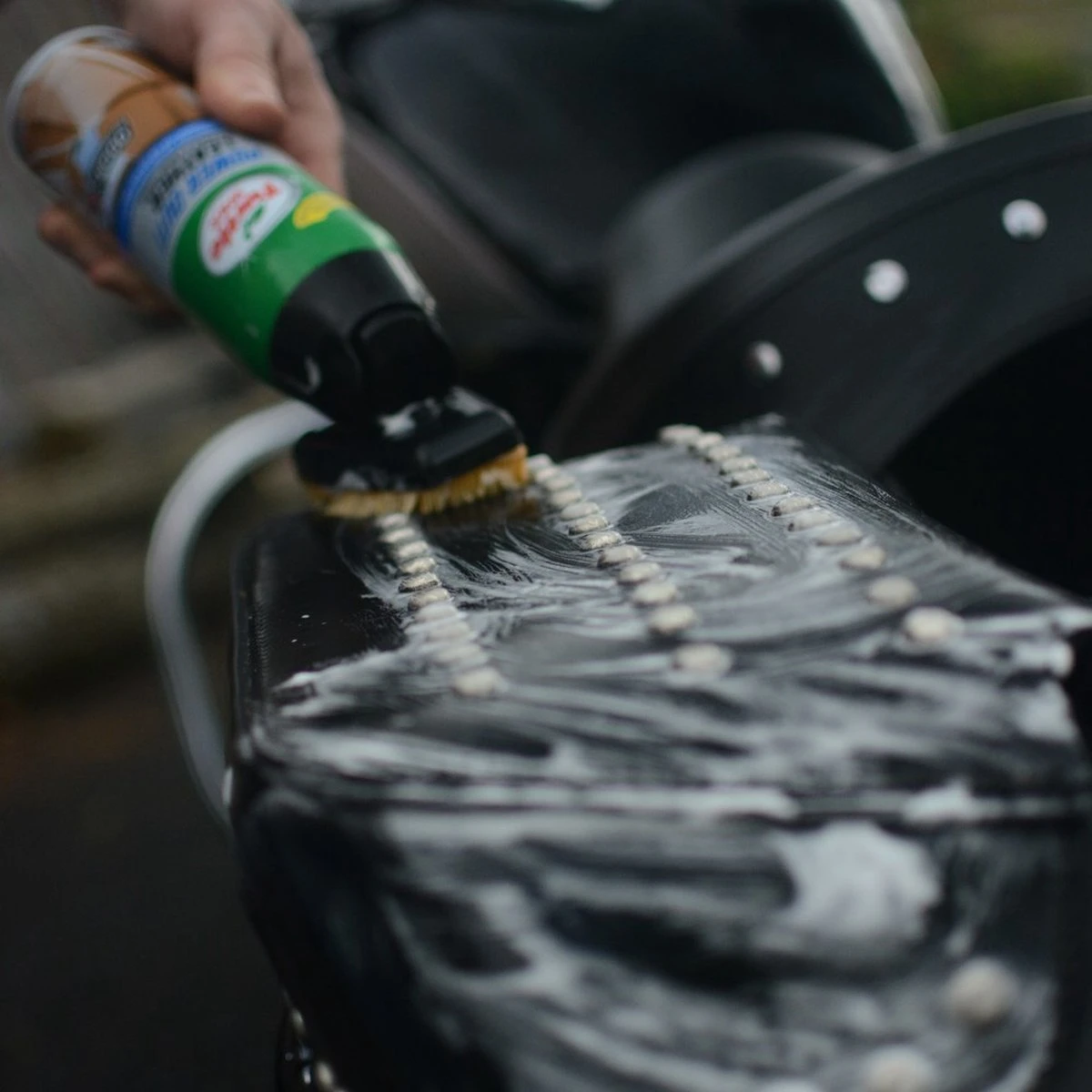 Turtle Wax Power Out Leather 400ml | Leer Schoonmaken 6 Turtle Wax Power Out Leather 400ml | Leer Schoonmaken - Afbeelding 4