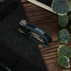 AdroitGoods Sleutel Organizer Sleutelhouder - Key Organizer - Keychain Multitool Sleutelhanger - Sleuteletui 2 Tot 7 Sleutels - Leer - Blauw -Auto-Onderdelen 1200x1200 984