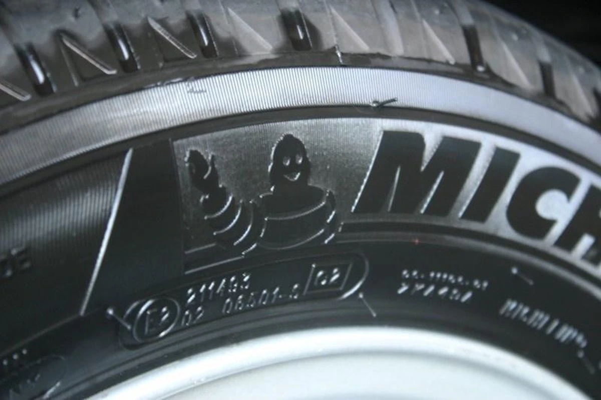 AUTOGLYM Instant Tyre Dressing 500ml 5 AUTOGLYM Instant Tyre Dressing 500ml - Afbeelding 3