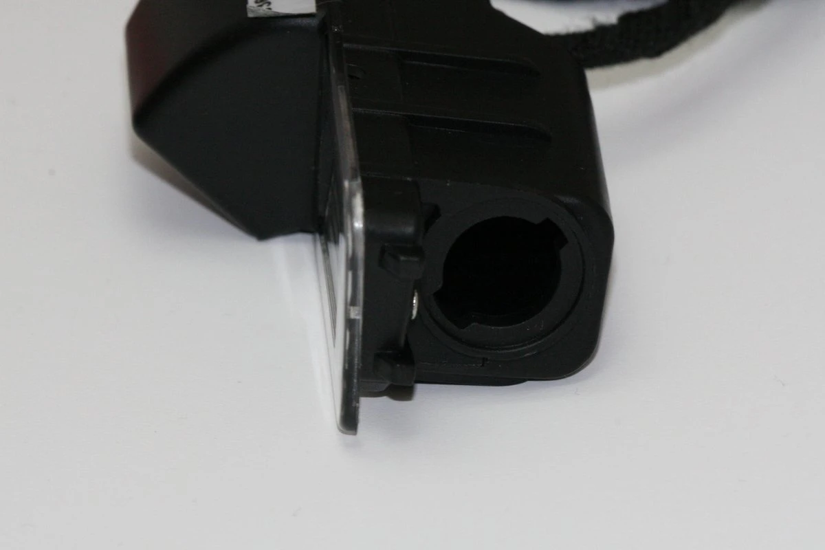 VW Achteruitrij Camera - Geïntegreerd In Kentekenlamp Verlichting- NTSC - Polo 9N - Polo 6R - Golf 6K - Passat B7 - New Beetle - Eos - Scirocco 1K 4 VW Achteruitrij Camera - Geïntegreerd In Kentekenlamp Verlichting- NTSC - Polo 9N - Polo 6R - Golf 6K - Passat B7 - New Beetle - Eos - Scirocco 1K - Afbeelding 2