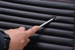 Nezr® Autostoelhoes Universeel Voorkant 1 Stuk - Leer - Auto Accessoires - Autohoes - Autostoel Beschermer - Zwart/Wit -Auto-Onderdelen 1200x800 154