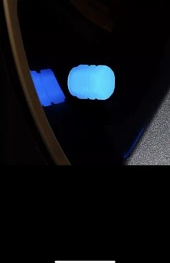 Ventieldop - Glow In The Dark - Blauw - 4 Stuks - Auto Ventieldopjes - Motor Ventieldopjes - Scooter Ventieldopjes - Brommer Ventieldopjes 8 Ventieldop - Glow In The Dark - Blauw - 4 Stuks - Auto Ventieldopjes - Motor Ventieldopjes - Scooter Ventieldopjes - Brommer Ventieldopjes -Auto-Onderdelen 775x1200 1