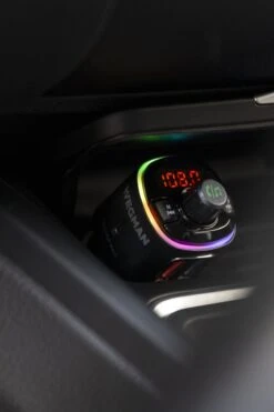 Wegman Bluetooth FM Transmitter - Carkit - Autolader USB C - Snellader - Handsfree Bellen - Autoradio - Auto Accessoires -Auto-Onderdelen 800x1200 1