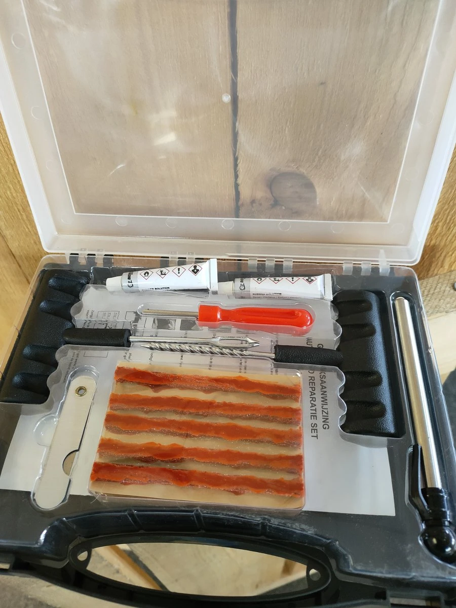 Bandenreparatieset 28 Delig - Banden - Reparatieset Voor Banden - Veter - Autoband - Vakantie. 4 Bandenreparatieset 28 Delig - Banden - Reparatieset Voor Banden - Veter - Autoband - Vakantie. - Afbeelding 2